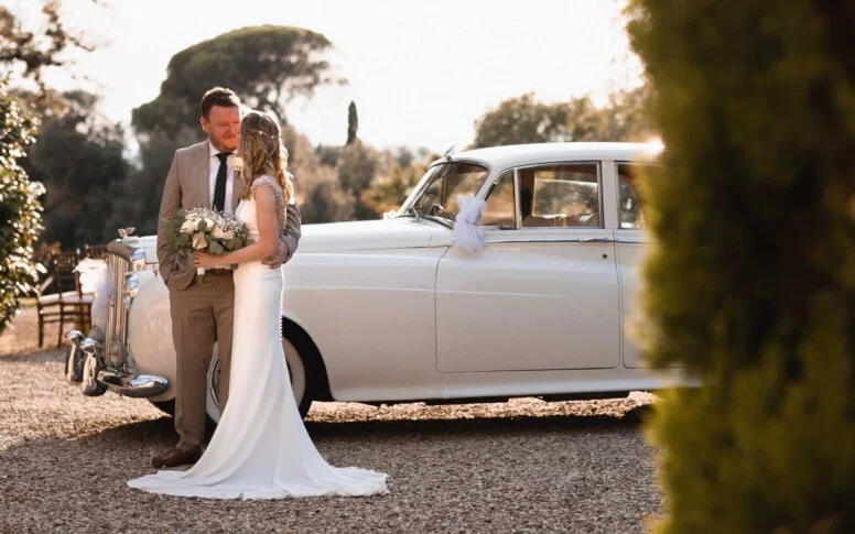 Wedding car photography in Tuscany Classic wedding in tuscany