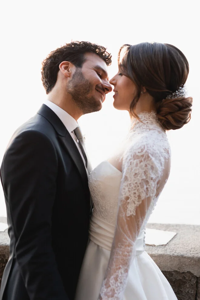 Bride and groom in Sorrento with stunning Amalfi Coast views